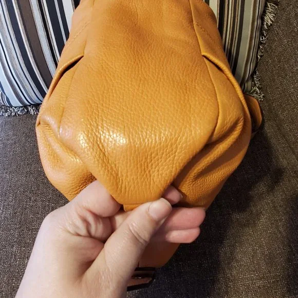 EUC Coach Pebble Leather Shoulder Bag - Rare - Picture 9 of 15